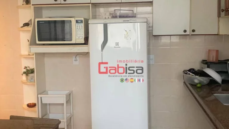 Imagem Apartamento com 3 dormitórios à venda, 100 m² por R$ 750.000,00 - Centro - Cabo Frio/RJ