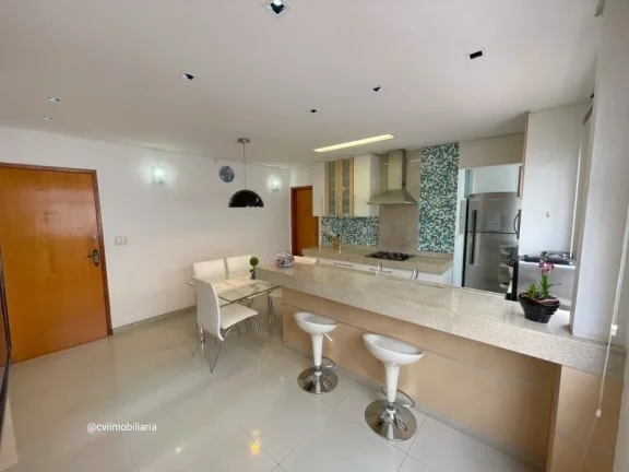 Imagem Totalmente mobiliado, sendo 2 quartos, com 1 suíte, 3 banheiros, cozinha ampla no estilo americano,...