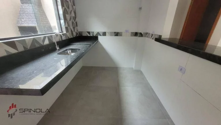 Imagem Sobrado com 2 dormitórios à venda, 57 m² por R$ 350.000,00 - Maracanã - Praia Grande/SP
