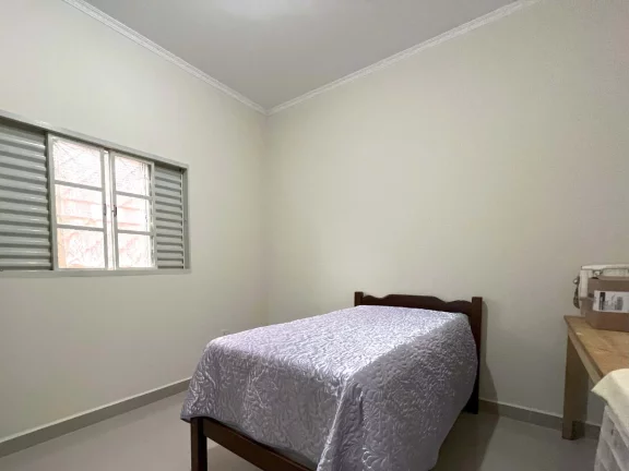 Imagem Casa tipo para venda em Jardim Paineiras com 3 quartos, sendo 1 suíte, 120m2