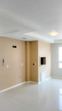 Imagem Apartamento com 3 dormitórios sendo 1 suíte e 2 vagas de garagem em Balneário Camboriú/SC