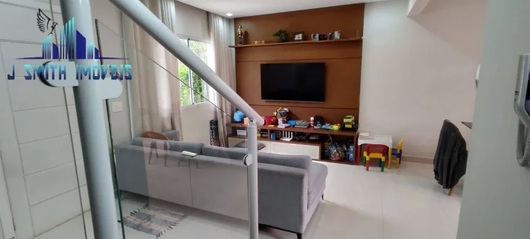 Imagem CASA MODERNA, REPLETA DE ARMÁRIOS PLANEJADOS. QUINTAL GRANDE, 2 VAGAS