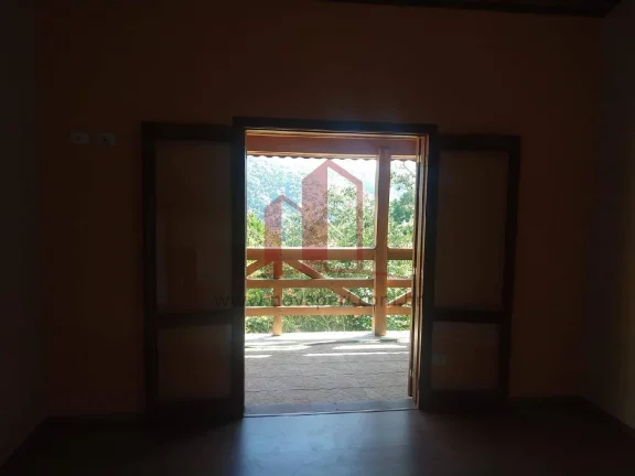 Imagem Chácara de luxo à venda em Mairiporã-SP, Residencial Ypeville: 6 quartos, 2 suítes, 5 banheiros, 20 vagas, 700m². Aproveite!