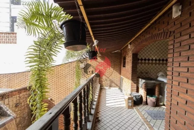 Imagem Casa Assobradada em Excelente Localização à Venda ou Locação no bairro Tatuapé em São Paulo