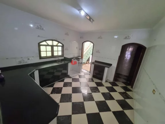 Imagem Sobrado à venda 3 Quartos, 2 Suites, 2 Vagas, 207 m², Campestre, Santo André - SP