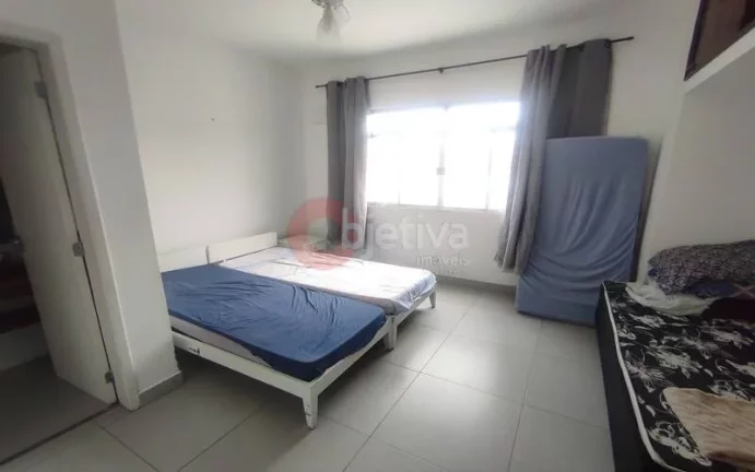 Imagem Apartamento linear, 2 quartos, a 300 metros da Praia do Forte - Cabo Frio