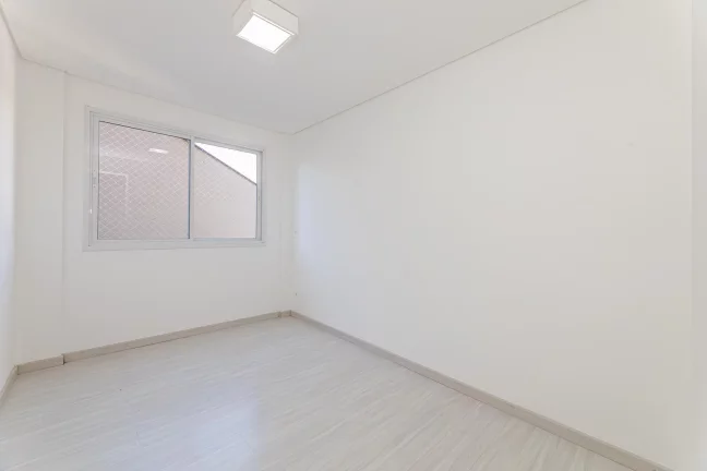 Imagem Apartamento de dois quartos no Bacacheri