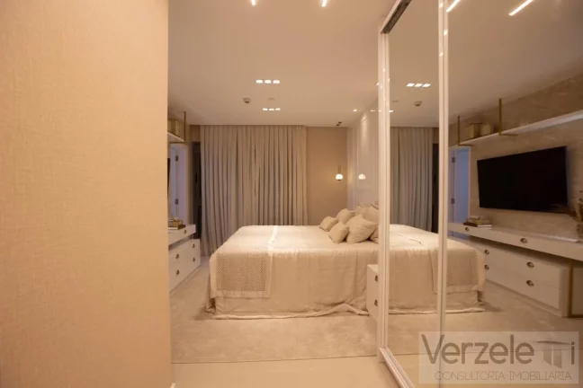 Imagem Apartamento Quadra Mar para Venda em Balneário Camboriú / SC no bairro Centro