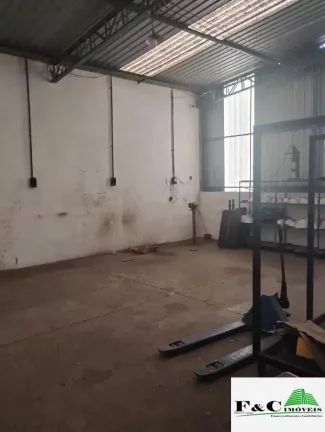 Imagem Barracão para Venda em Iracemápolis, II Distrito Industrial, 2 banheiros