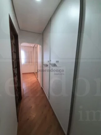 Imagem Apartamento no Sumaré com 3 quartos (01 suí­te) e 03 vagas, 136m2