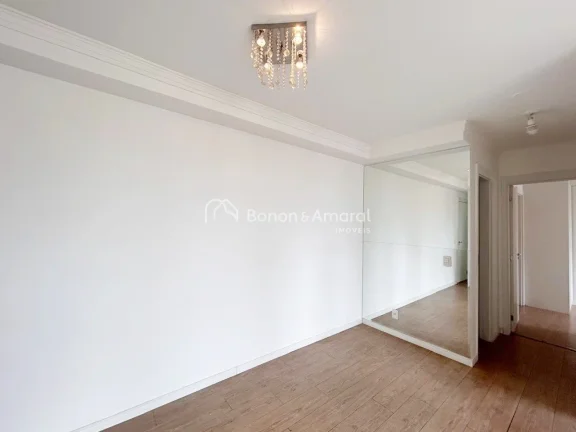 Imagem Apartamento em andar alto, com vista livre e sol da manhã

Em rua tranquila, o Condomínio Invite T...