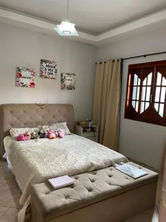 Imagem Casa em Condomínio para Venda em Itaboraí, Centro (Manilha), 4 dormitórios, 1 suíte, 3 banheiros, 3 vagas