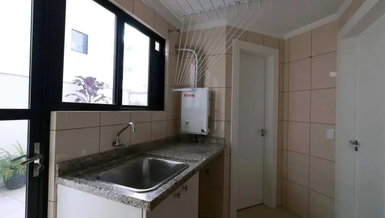 Imagem Apartamento com 3 suítes e 2 Vagas na Garagem em - Balneário Camboriú/SC