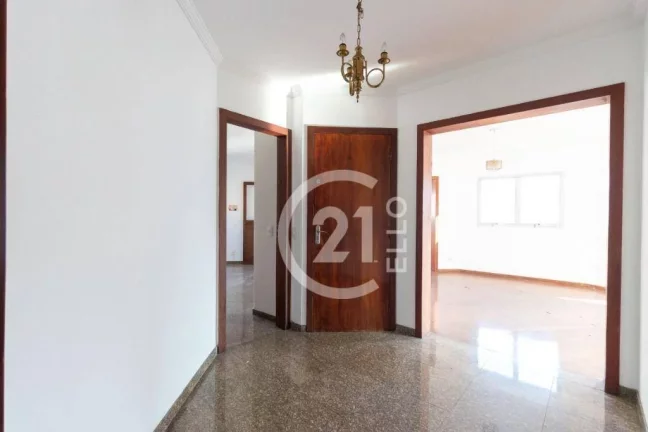 Imagem Apartamento FORA DE ROTA em Moema!!!