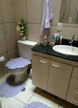 Imagem Casa em condomínio fechado com 92 metros quadrados, 2 dormitórios, 1 banheiro, 1 lavabo, despensa,...