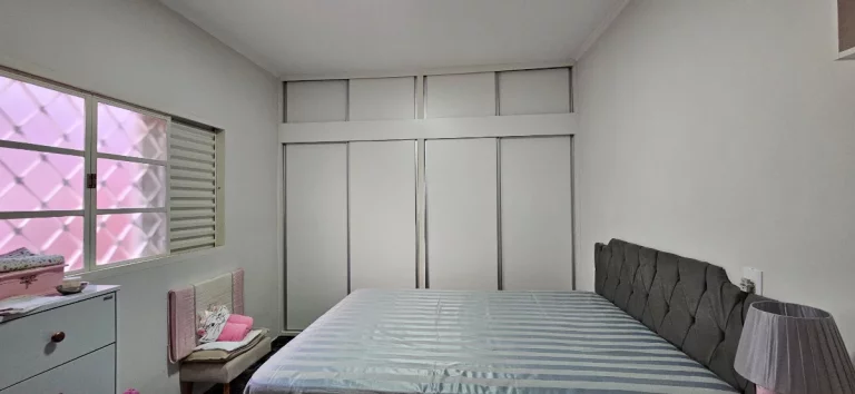 Imagem Casa tipo para venda em Jardim Aeroporto III com 2 quartos, 135m2