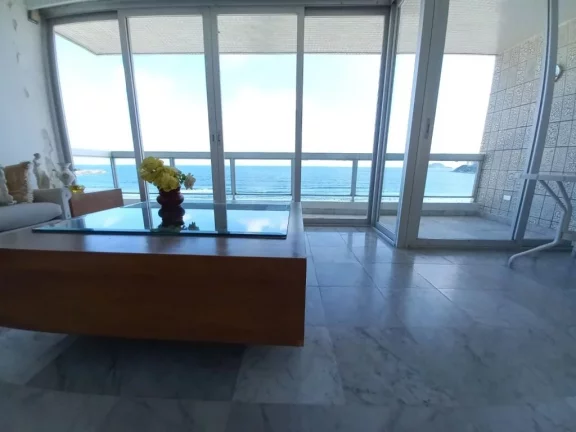 Imagem Apartamento com 3 dormitórios à venda, 164 m² - Centro - Guarujá/SP