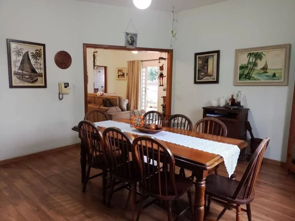 Imagem Sobrado com 4 dormitórios à venda, 962 m² por R$ 2.500.000,00 - Quiririm - Taubaté/SP