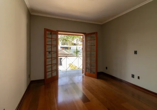 Imagem Imperdível: Casa de Luxo para Locação em São Paulo - Alto de Pinheiros 6 quartos, 6 suítes, 2 salas, 7 banheiros, 6 vagas, 450m²
