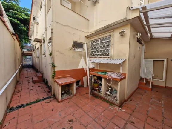 Imagem Sobrado isolado á venda em Santos !