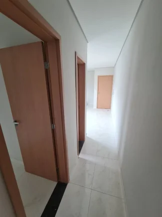 Imagem Cobertura à Venda com 108m², 2 dormitórios, 1 suíte, 1 sala e 2 vagas!!!
