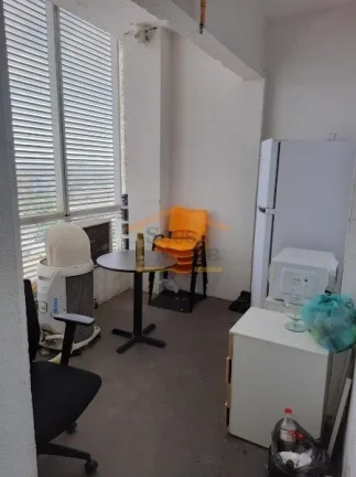 Imagem Salão Comercial, composto por 4 salas, sendo 3 unificadas totalizando 153m² e outra ao lado, no me...