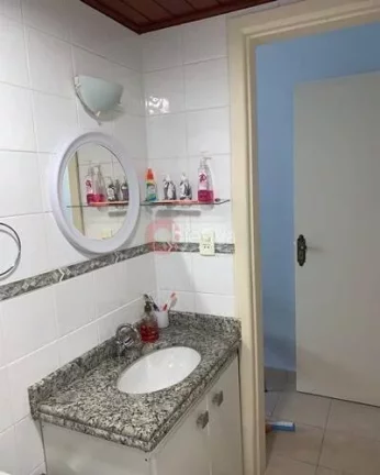 Imagem Casa em cond. com mobília de 2 quartos com 2 suítes na Ogiva em Cabo Frio