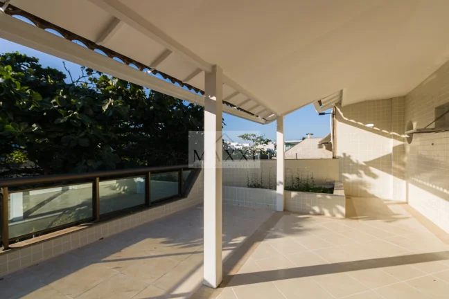 Imagem Condomínio Edifício Santa Cecília - Apartamento Cobertura Duplex em Recreio dos Bandeirantes, Rio de Janeiro/RJ