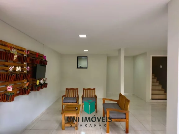 Imagem Triplex à venda em bairro nobre de Guarapari com área gourmet e deck para lagoa