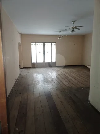Imagem Sobrado à venda ou para alugar com 5 quartos, sendo 1 suíte, em Alto de Pinheiros, São Paulo - SP