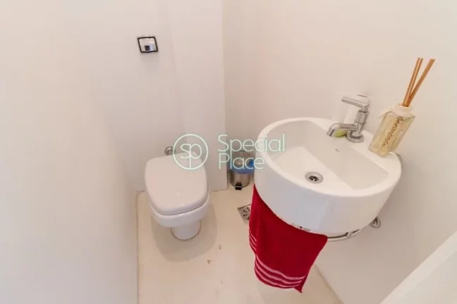 Imagem Linda reforma em apartamento na Alameda Barros. São 213m2 de área privativa, 3 dormitórios ( 1 su...