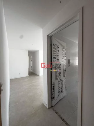 Imagem Apartamento com 2 dormitórios à venda, 42 m² por R$ 449.000,00 - Palmeiras - Cabo Frio/RJ