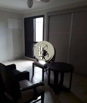 Imagem OPORTUNIDADE NA QUADRA DA PRAIA EM SANTOS. APARTAMENTO AMPLO COM SALA COM VISTA PRO MAR EM 3 AMBIENT...