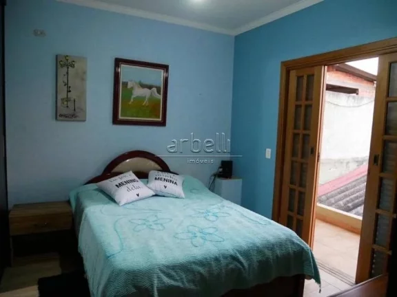 Imagem Sobrado com 170 metros quadrados de área construída, ampla sala com lareira e teto rebaixado com s...