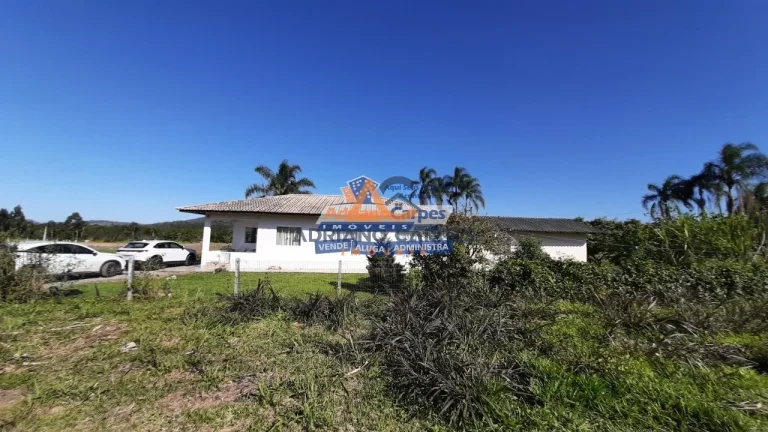 Imagem Adriano Carpes Imóveis vende terreno grande as margens da BR 101 em Balneário Piçarras.