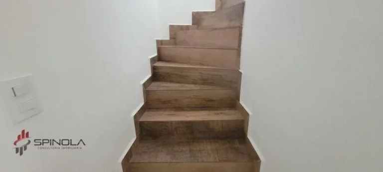Imagem Sobrado com 1 dormitório à venda, 61 m² por R$ 300.000,00 - Mirim - Praia Grande/SP