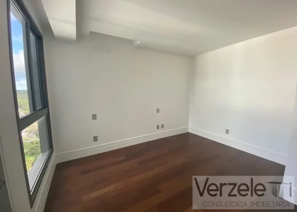 Imagem Frente ao Mar para Venda em Balneário Camboriú / SC no bairro Centro