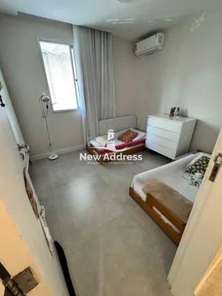 Imagem Apartamento de alto padrão à venda em Jardim da Penha, 3 quartos, frente, sol da manhã, varanda fechada e duas vagas de garagem.