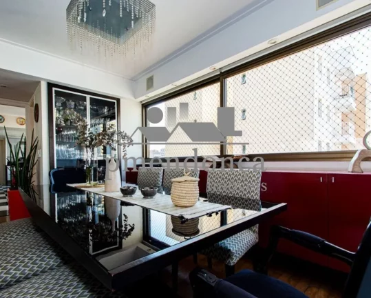 Imagem Apartamento em Perdizes com 4 sui­tes e 5 vagas, 240m²