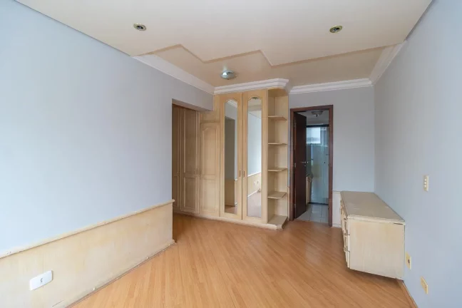 Imagem Apartamento de 3 quartos no bairro Portão