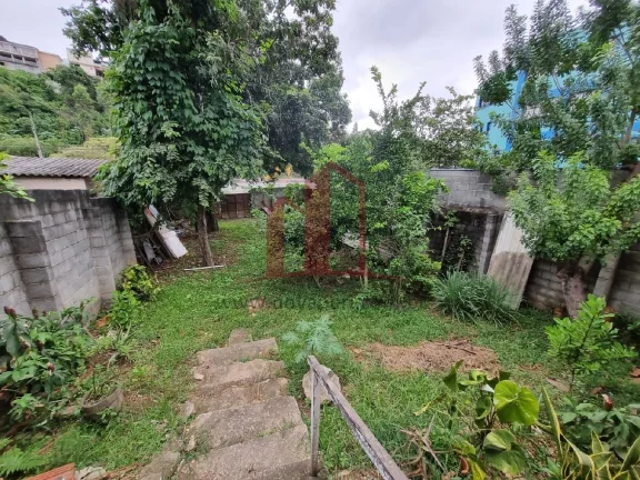 Imagem Casa comercial à venda no Centro de Franco da Rocha-SP: 3 quartos, 3 salas, 4 vagas de garagem, 119,78 m².
