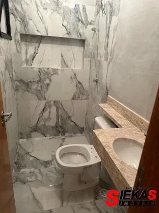 Imagem Imperdível! Casa à venda na Penha de França, São Paulo-SP: 3 quartos, 1 sala, 1 banheiro, 2 vagas de garagem, 130,00 m².