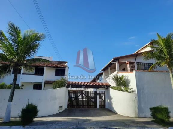 Casa Duplex Wi Fi c/ 3 Qtos. Varanda Gramada p/ Temporada 100 Mts.da Praia