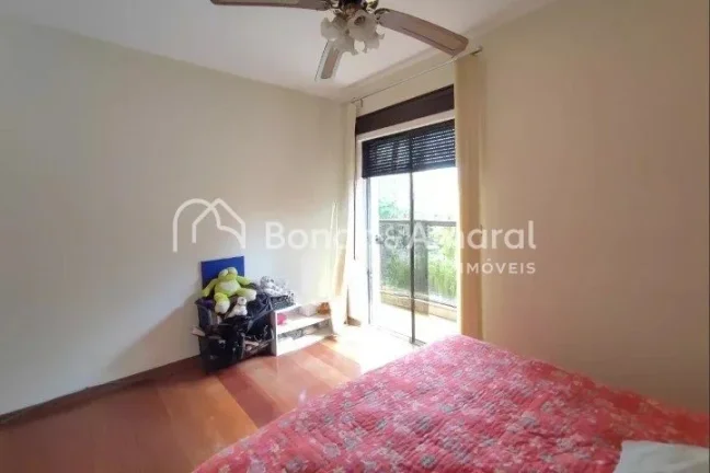 Imagem Amplo Imóvel à Venda com 3 Quartos em Campinas

Estamos oferecendo um espaçoso imóvel localizado...