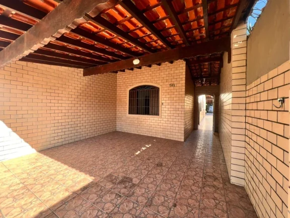 Imagem Casa para Venda em Praia Grande, Maracanã, 2 dormitórios, 1 suíte, 1 banheiro, 4 vagas