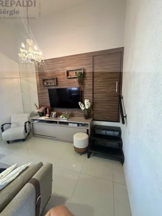 Imagem Imperdível Casa à venda em Criciúma-SC, Bairro Mina Brasil: 4 quartos, 1 suíte, 3 salas, 4 banheiros, 3 vagas, 220m2!