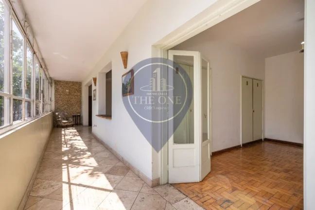 Imagem Luxuoso apartamento de 3 quartos na Consolação, São Paulo-SP: 231m², 2 salas, 4 banheiros e vaga de garagem. Imperdível!