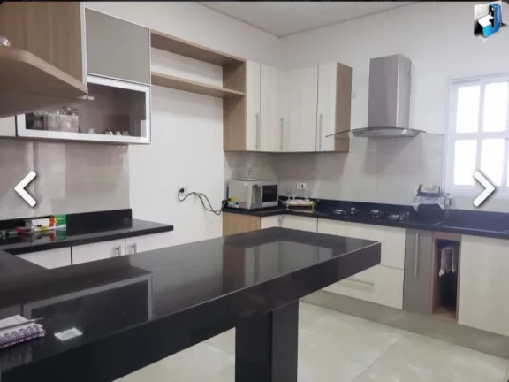 Imagem Casa de Alto Padrão com Sauna e Piscina à Venda em Tatuí - SP
