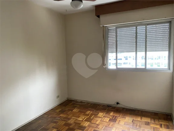 Imagem Apartamento à venda com 3 quartos, sendo 1 suíte, no condomínio Solar Castro Marim, São Paulo - SP