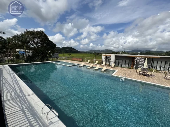 Imagem Terreno 379,43m² em Condomínio!